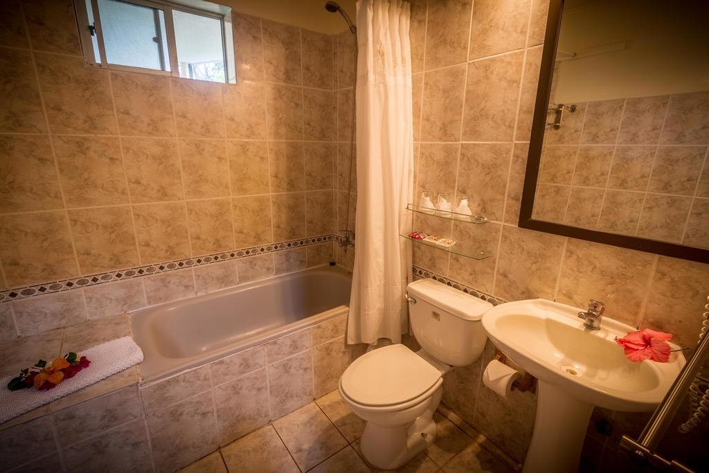 O'Tai Hotel Hanga Roa Bagian luar foto